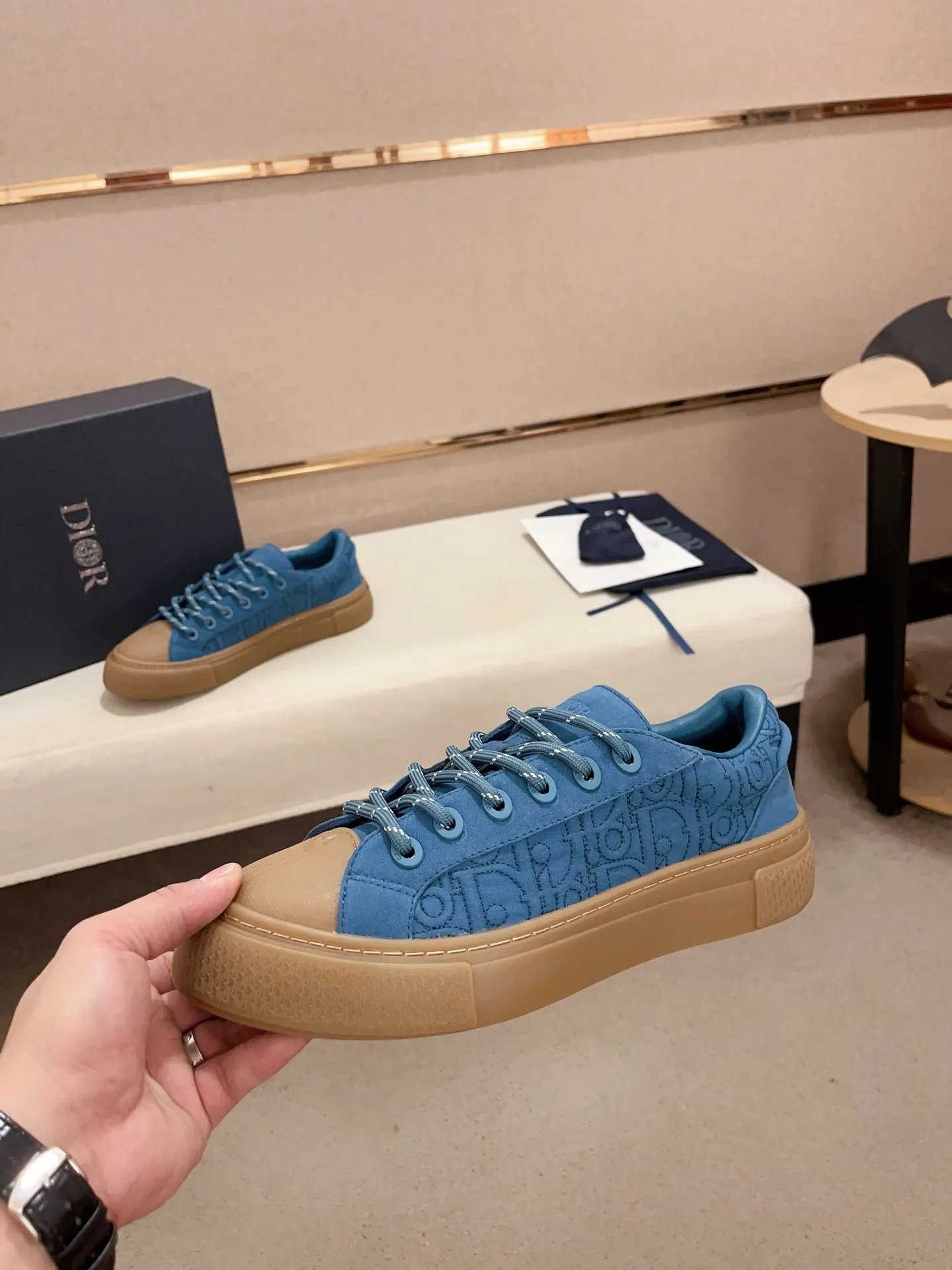 Men's shoes 💰: 680💰 [Dior·Dior] Top 🔍Couple model 💏🔍New casual sports style couple shoes, new four-season design, perfect workmanship, lace-up lazy style to create cabinet quality, upper: imported first-layer cowhide, sheepskin lining is soft and comfortable, ultra-light TPU wear-resistant outsole, simple, versatile fashion men's shoes, excellent color code number 35--44